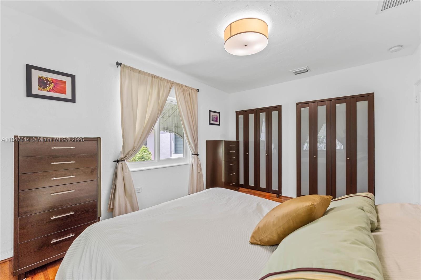 MIAMI SHORES SEC 5 - Residential