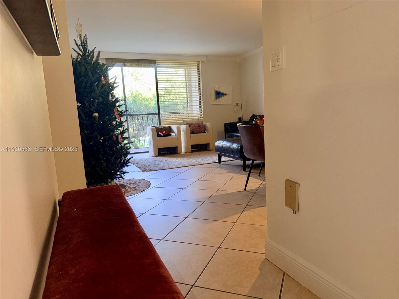 THE HORIZONS CONDO #5 - Residential Lease