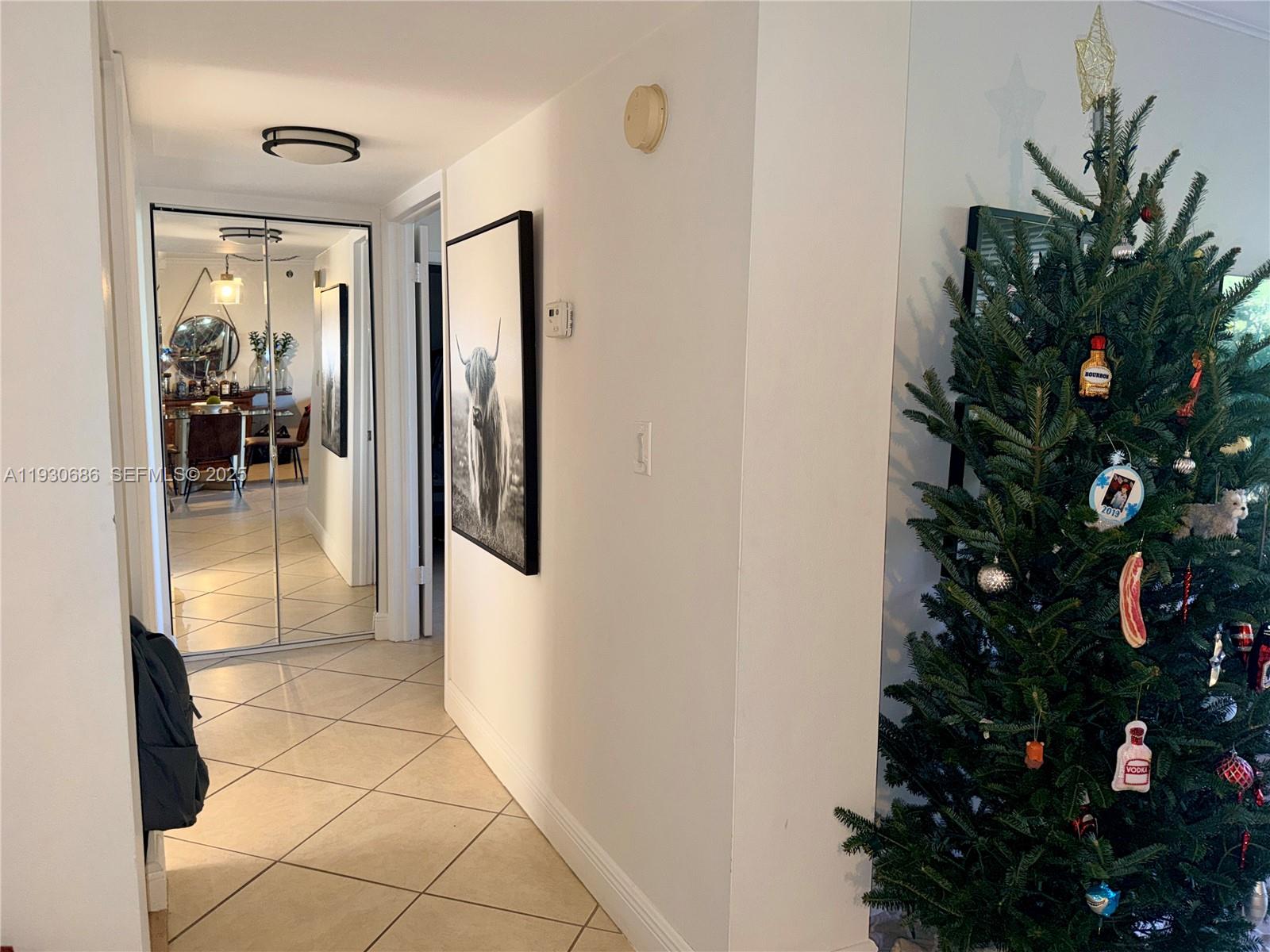 THE HORIZONS CONDO #5 - Residential Lease