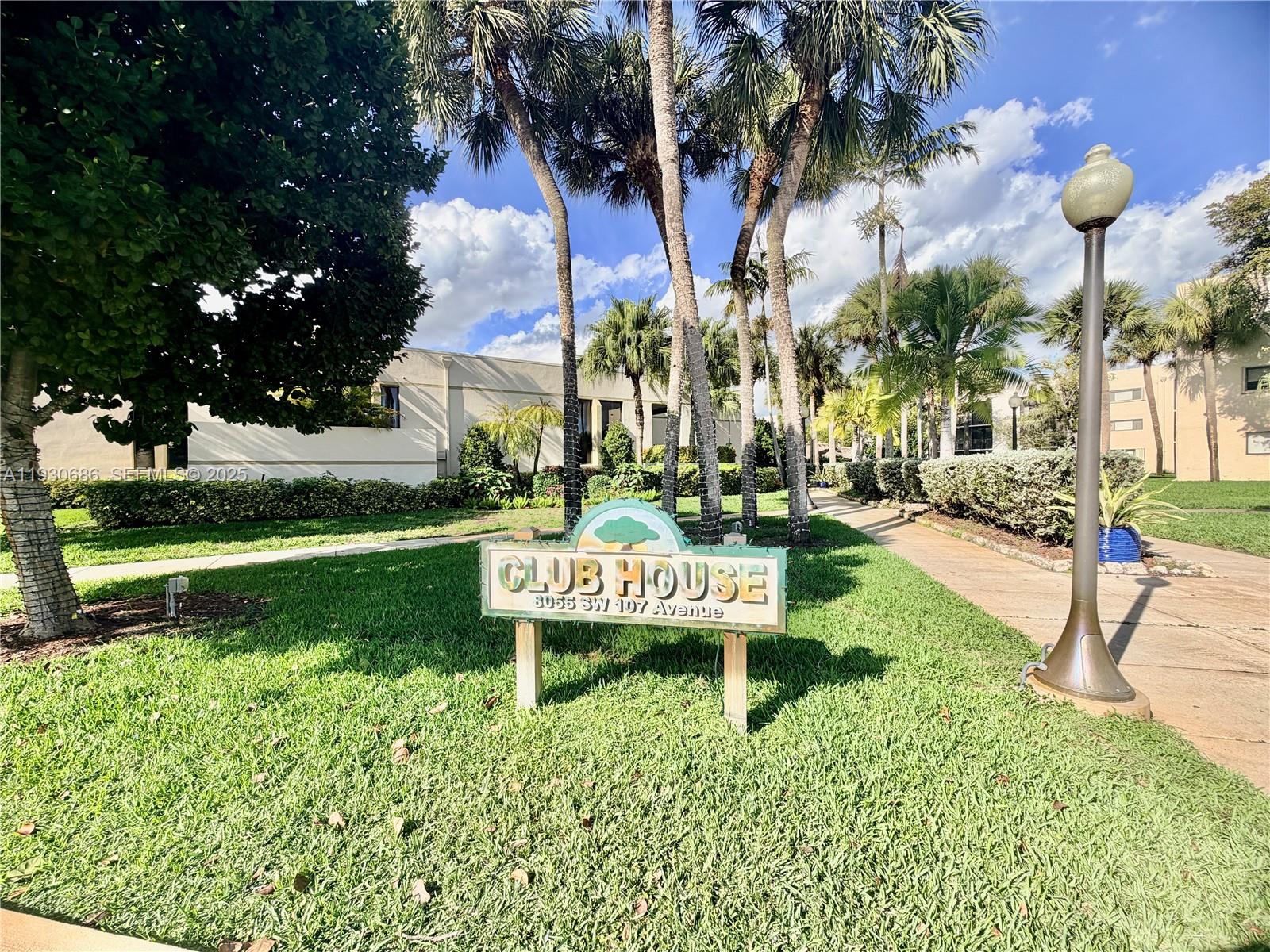 THE HORIZONS CONDO #5 - Residential Lease