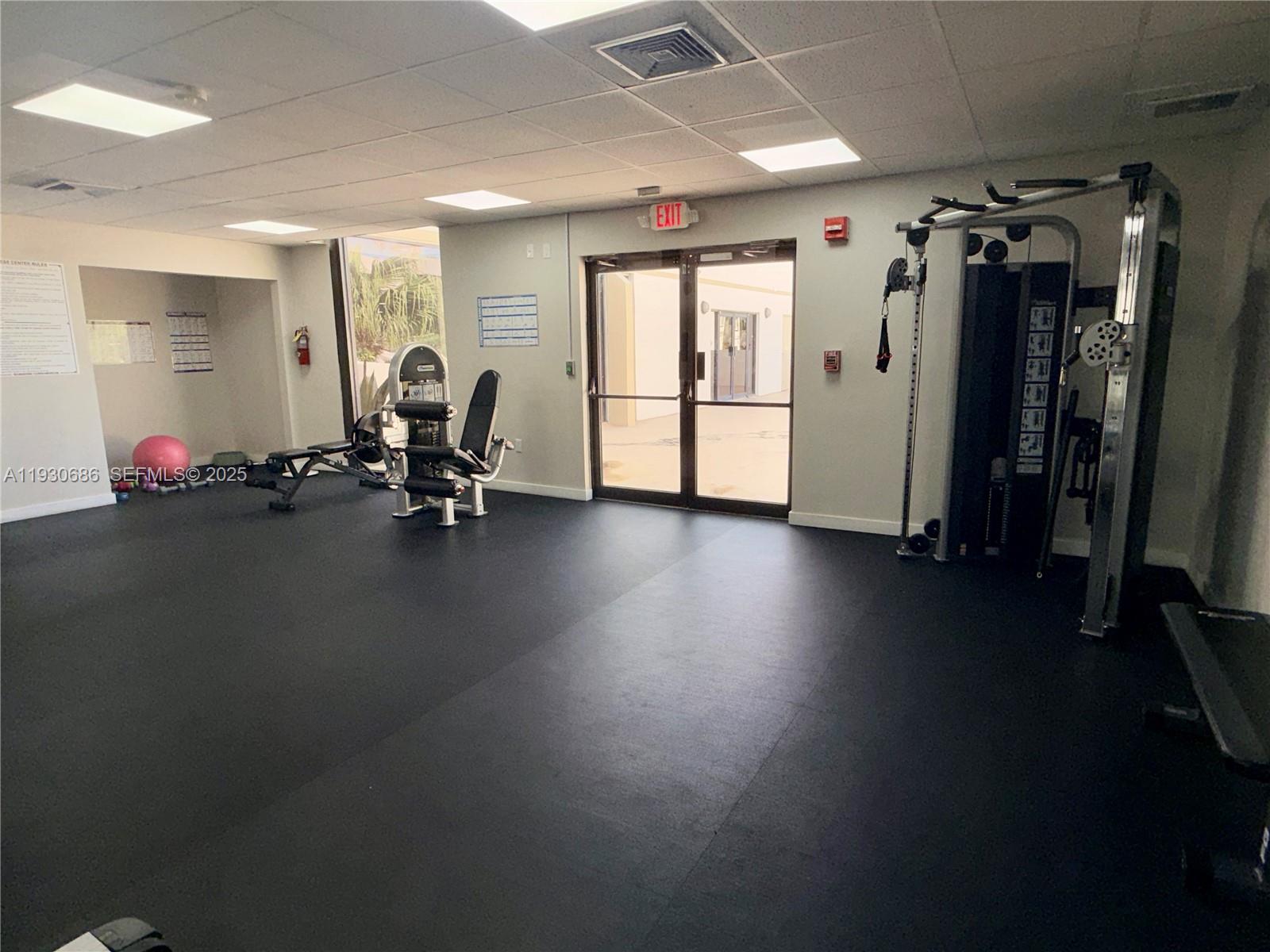 THE HORIZONS CONDO #5 - Residential Lease