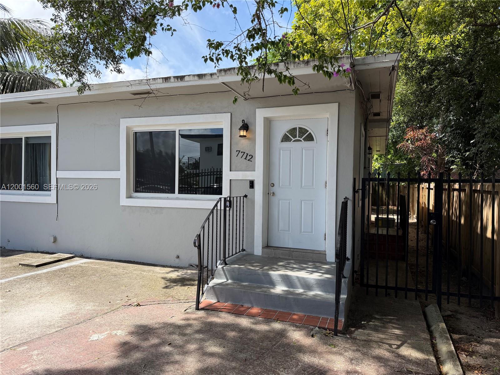 ROSE LAWN PK A SUB - Residential Lease