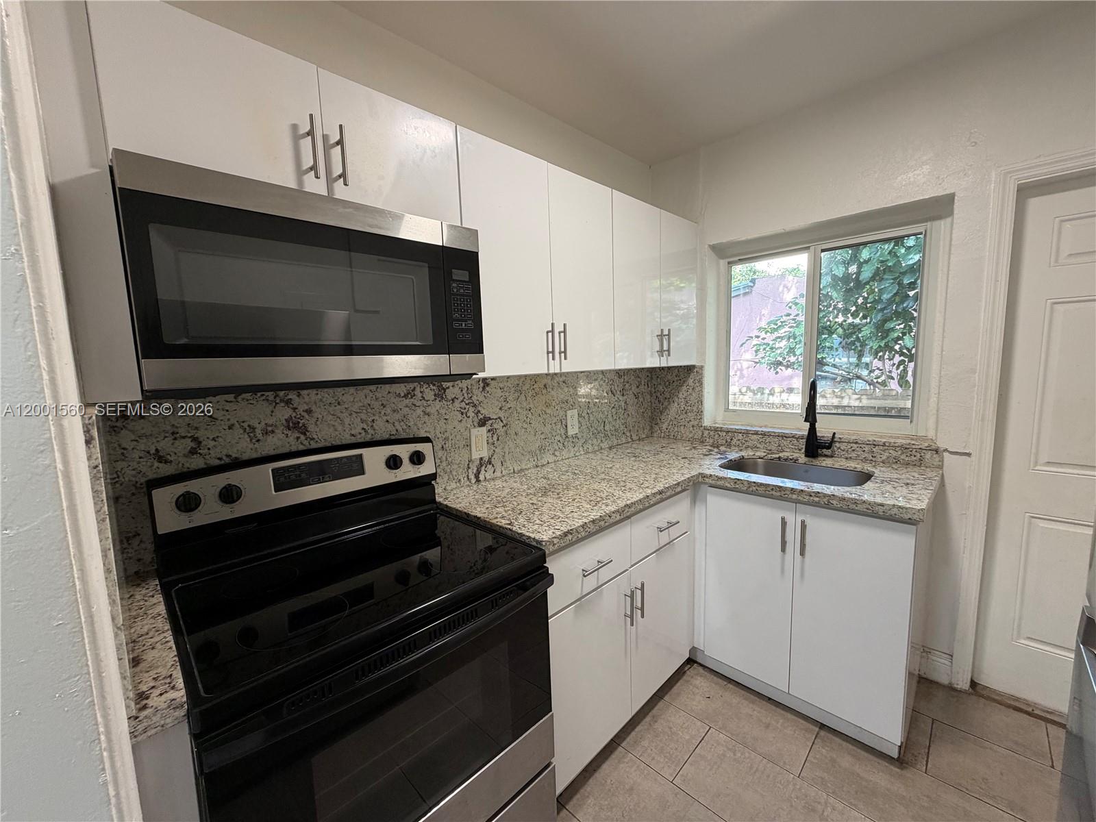 ROSE LAWN PK A SUB - Residential Lease