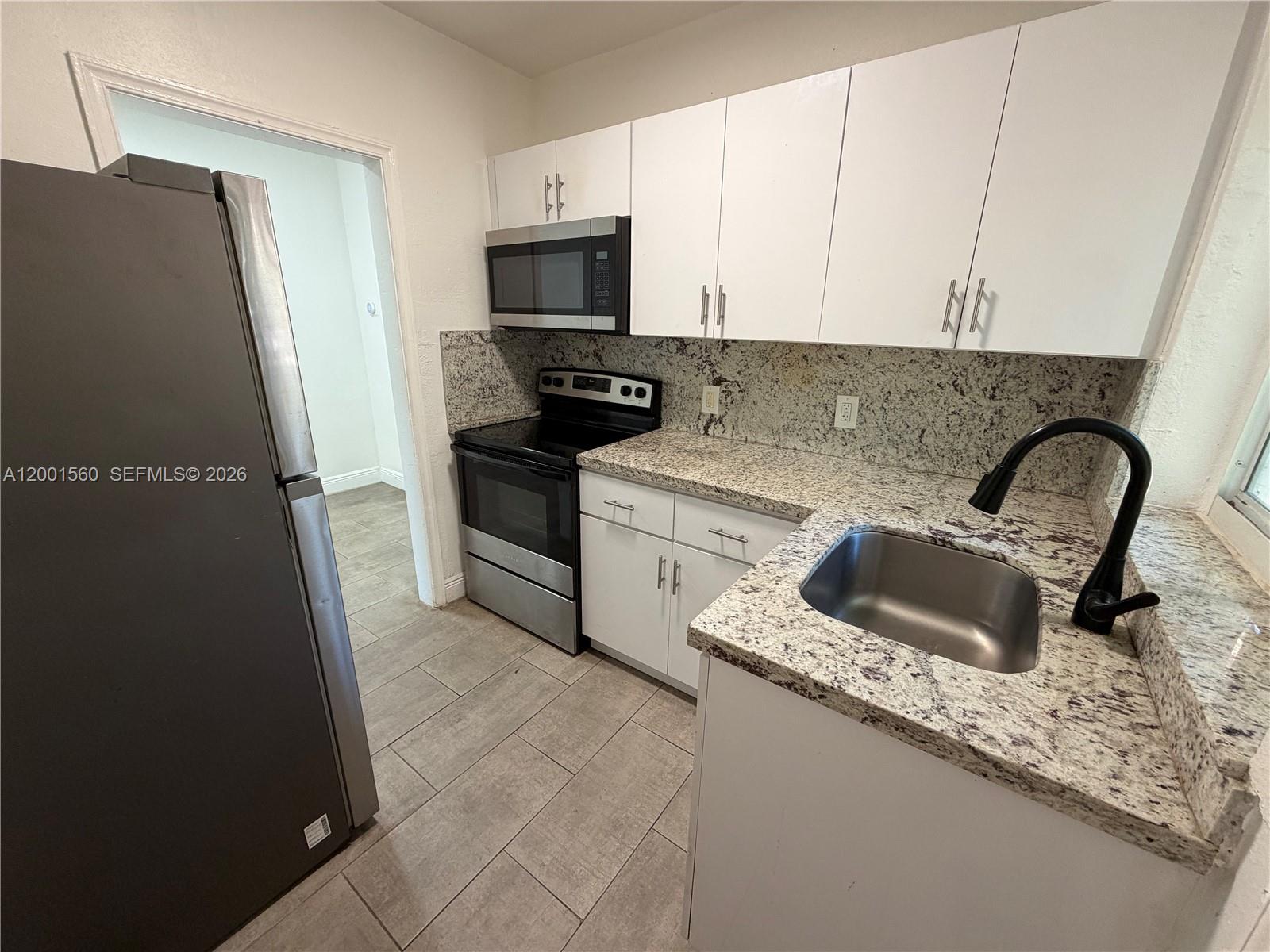 ROSE LAWN PK A SUB - Residential Lease