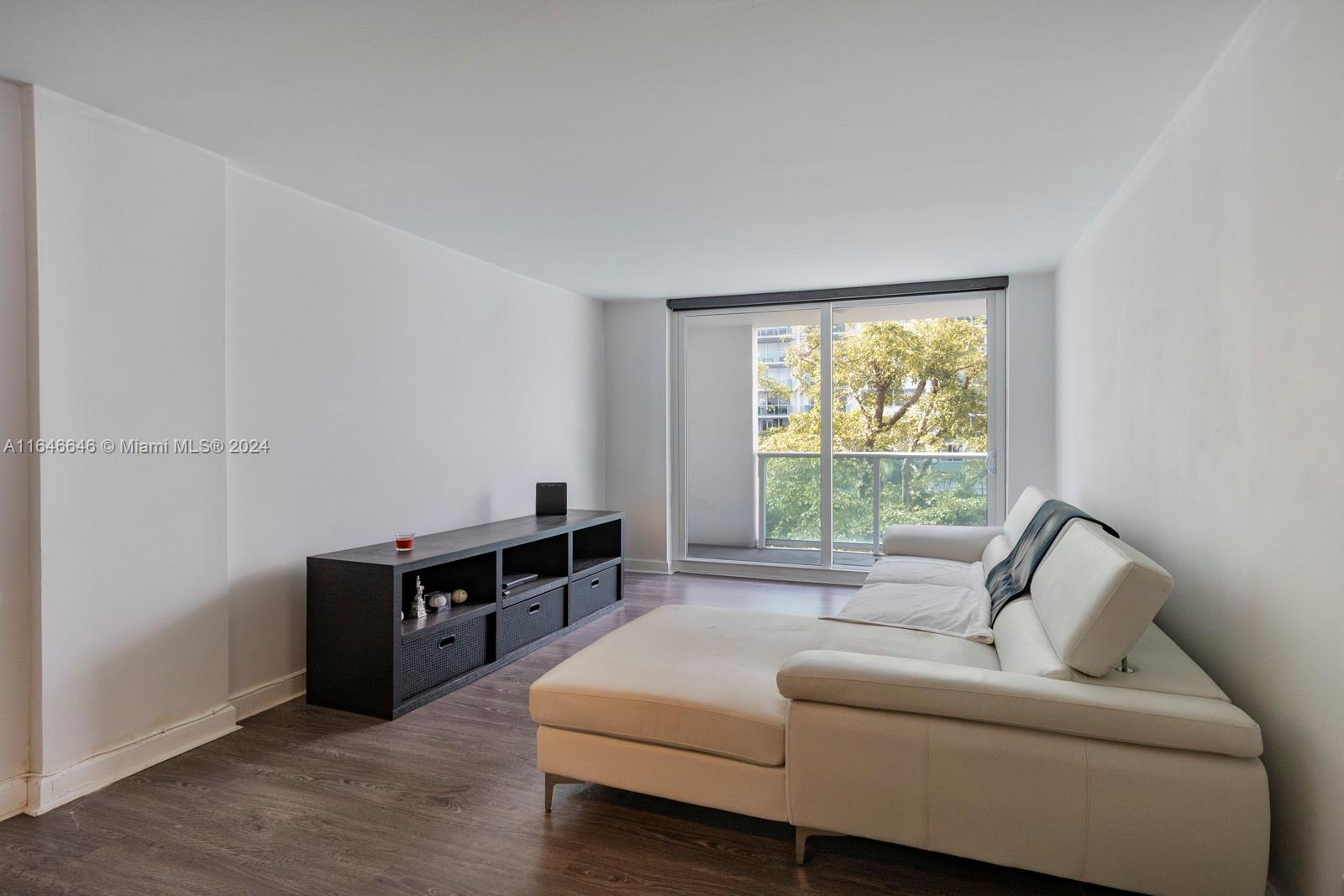 MIRADOR 1035 CONDO - Residential