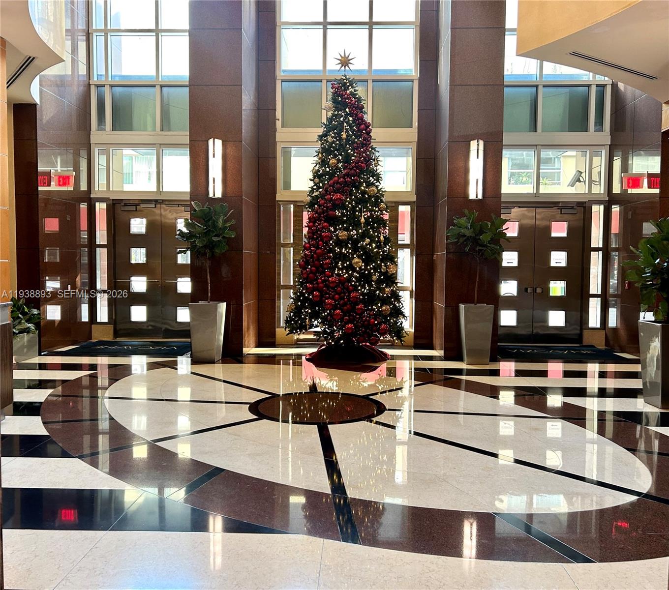 VIZCAYNE SOUTH CONDO - Residential Lease