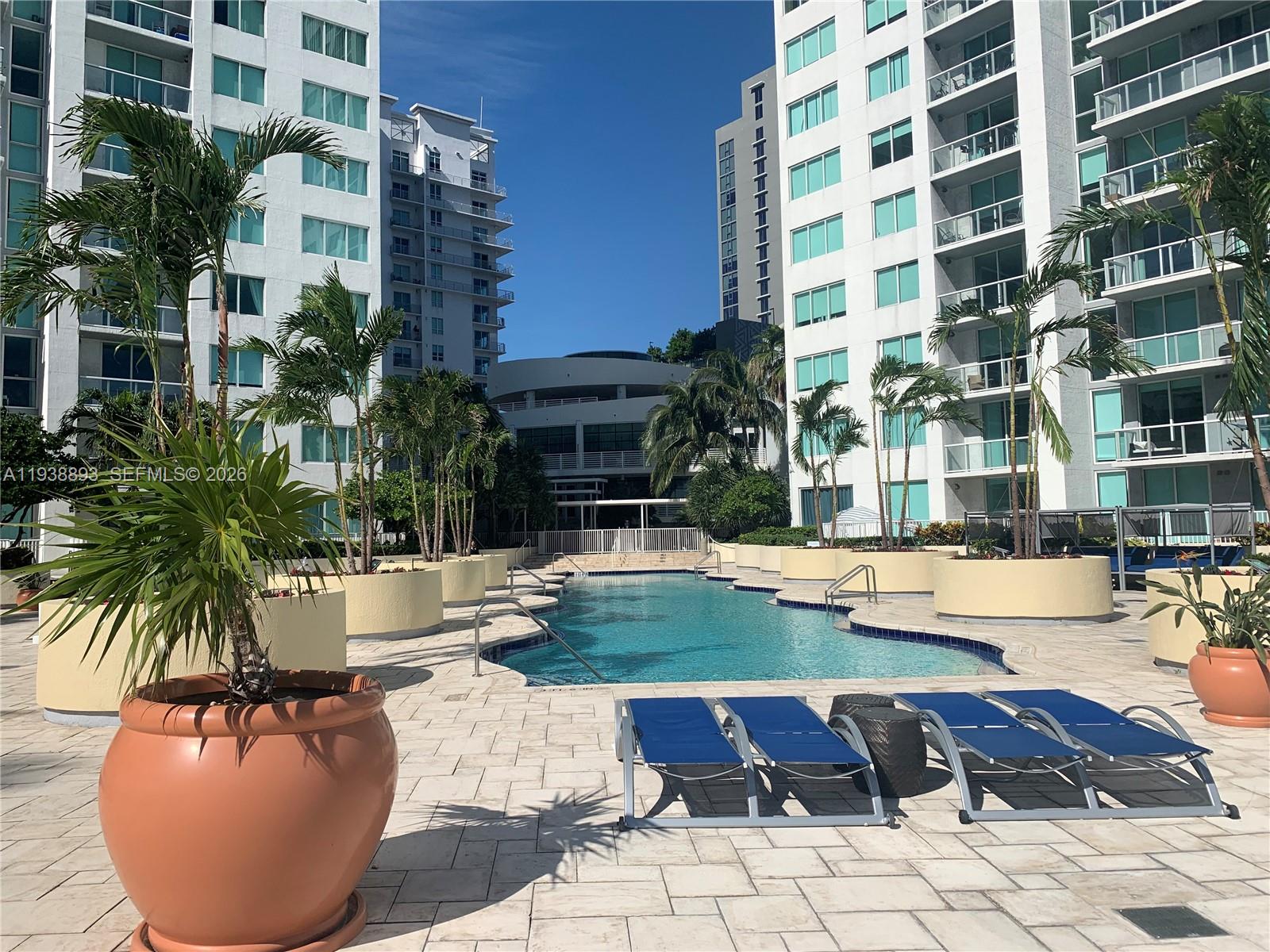 VIZCAYNE SOUTH CONDO - Residential Lease