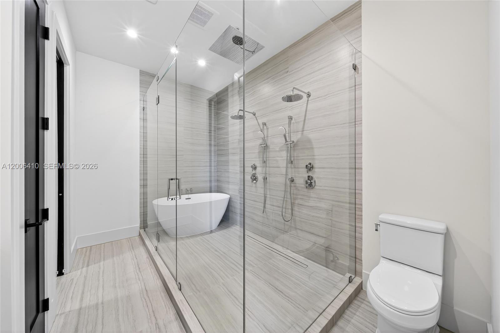 PINEWOOD ESTATES FIRST AD - Residential