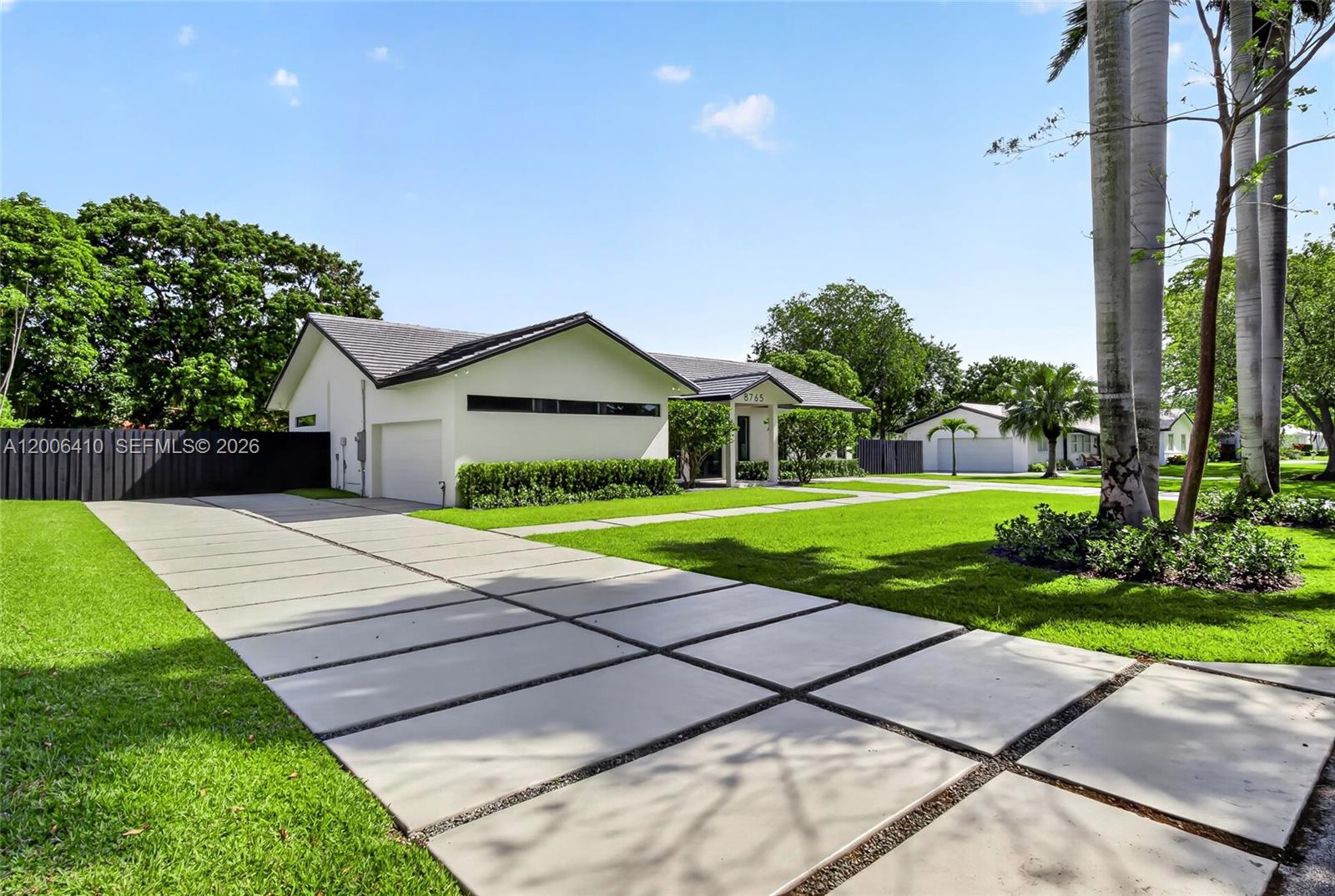 PINEWOOD ESTATES FIRST AD - Residential