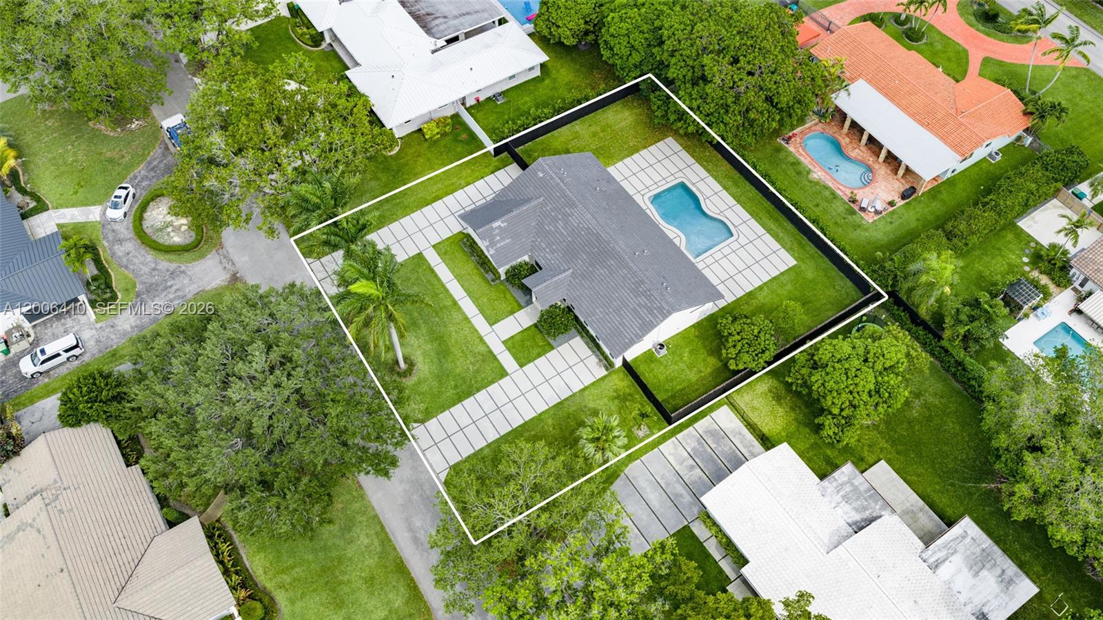 PINEWOOD ESTATES FIRST AD - Residential