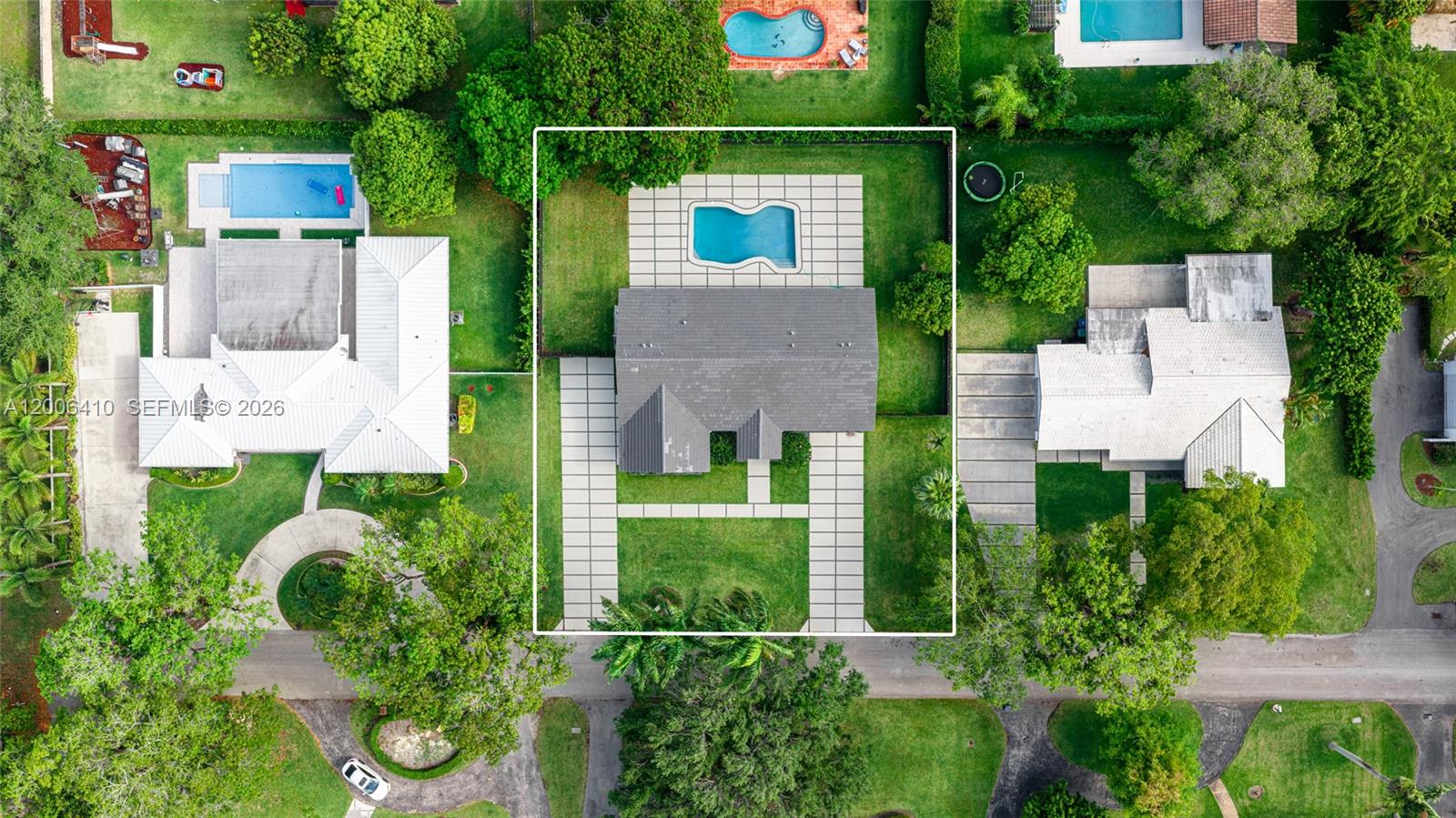 PINEWOOD ESTATES FIRST AD - Residential