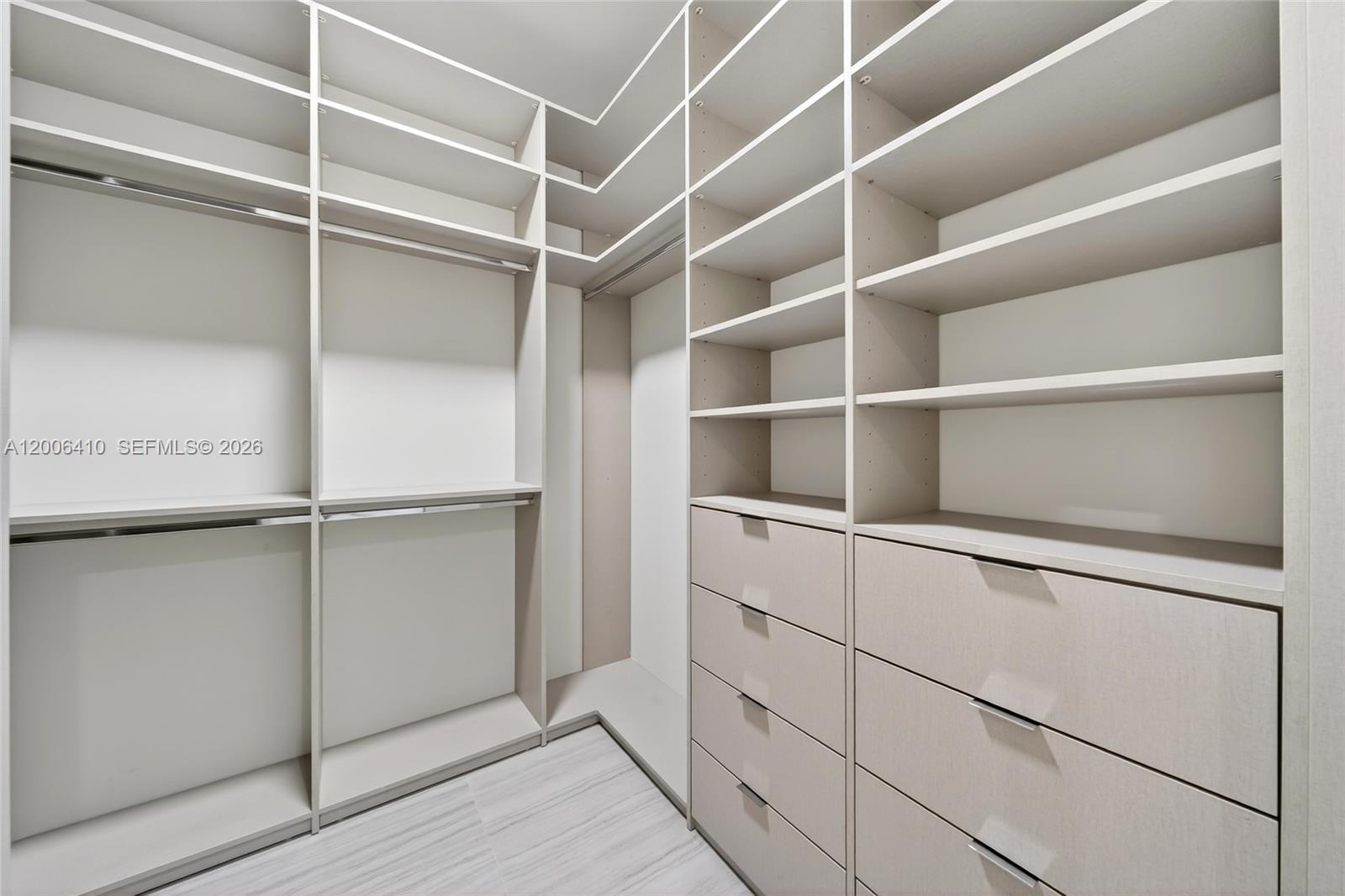 PINEWOOD ESTATES FIRST AD - Residential