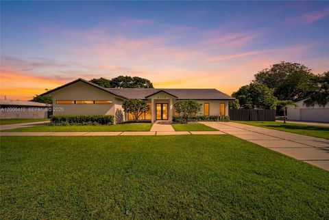 Tiny photo for 8765 SW 175th St, Palmetto Bay, FL 33157 (MLS # A12006410)