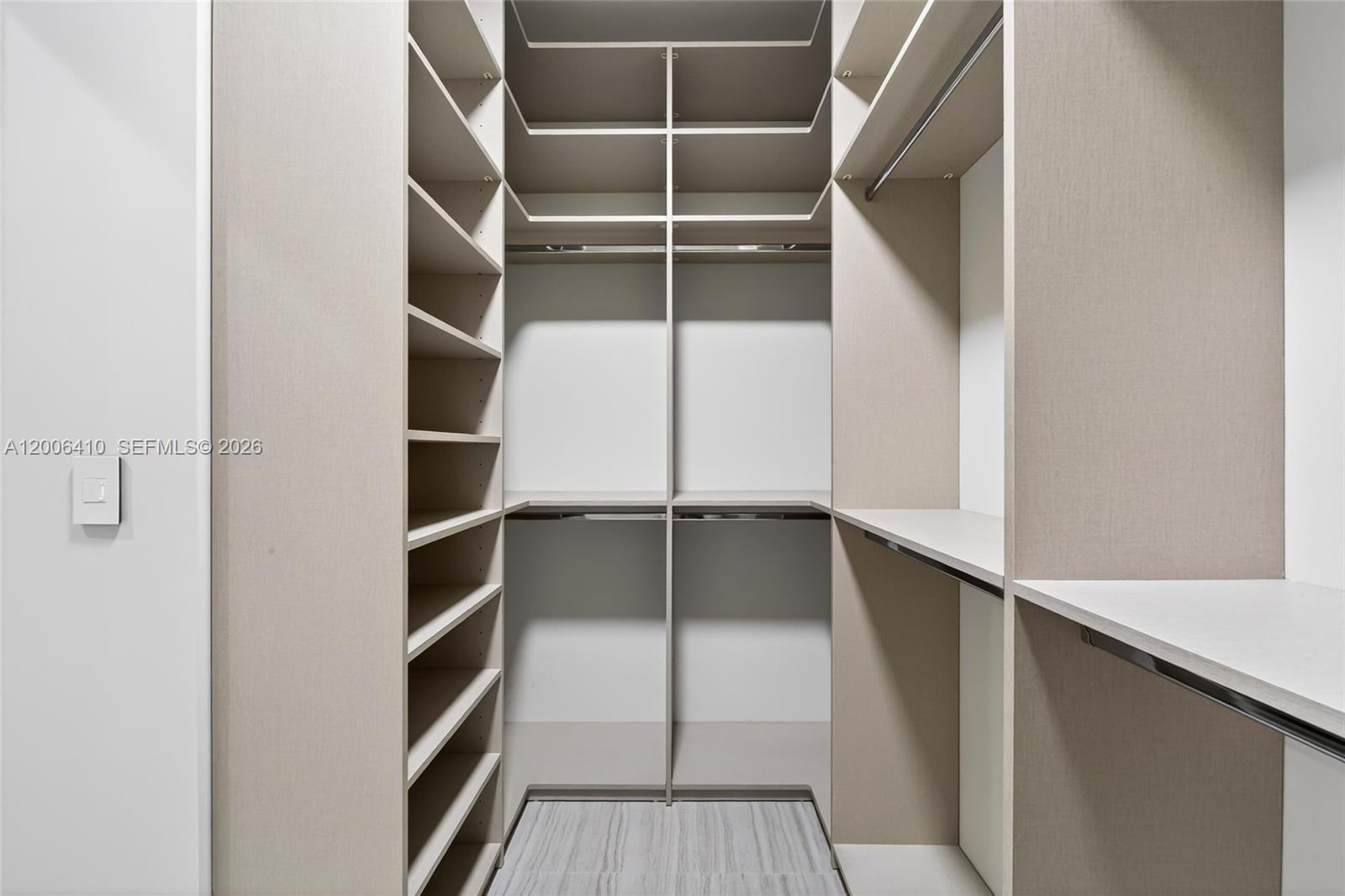 PINEWOOD ESTATES FIRST AD - Residential