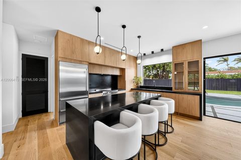 Tiny photo for 8765 SW 175th St, Palmetto Bay, FL 33157 (MLS # A12006410)