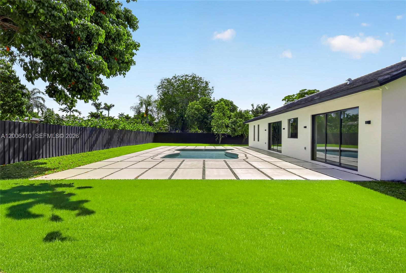 PINEWOOD ESTATES FIRST AD - Residential