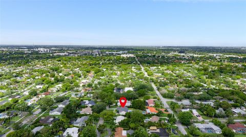 Tiny photo for 8765 SW 175th St, Palmetto Bay, FL 33157 (MLS # A12006410)