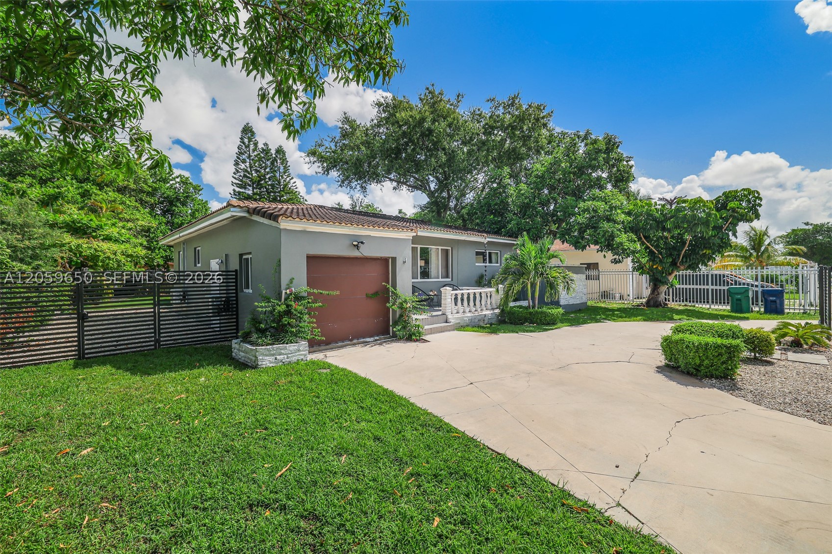 65 NW 116th St