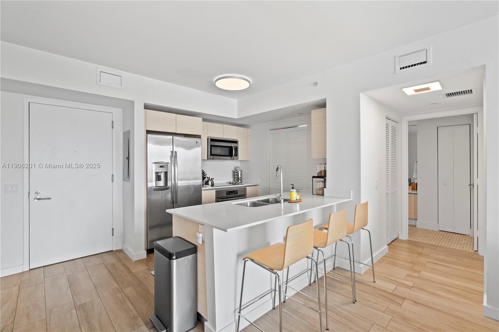 View photos, virtual tours, details... 4250 Biscayne Blvd 1218