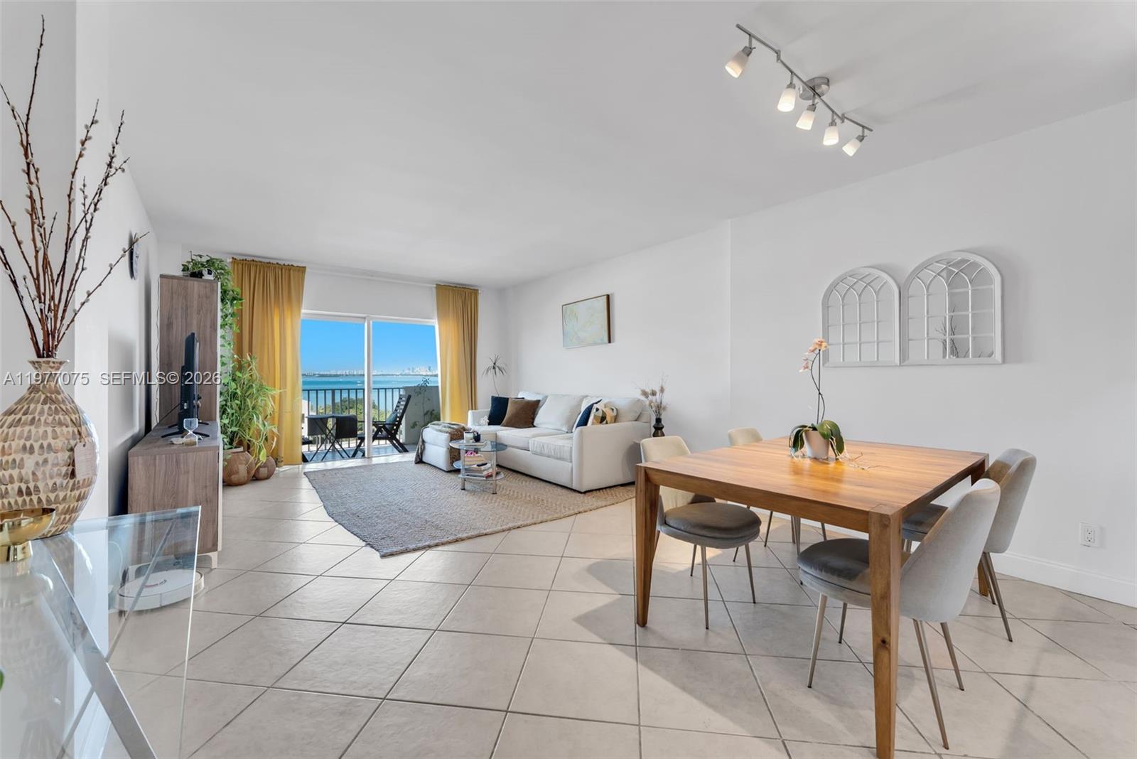 ISLAND PLACE AT NORTH BAY - Residential