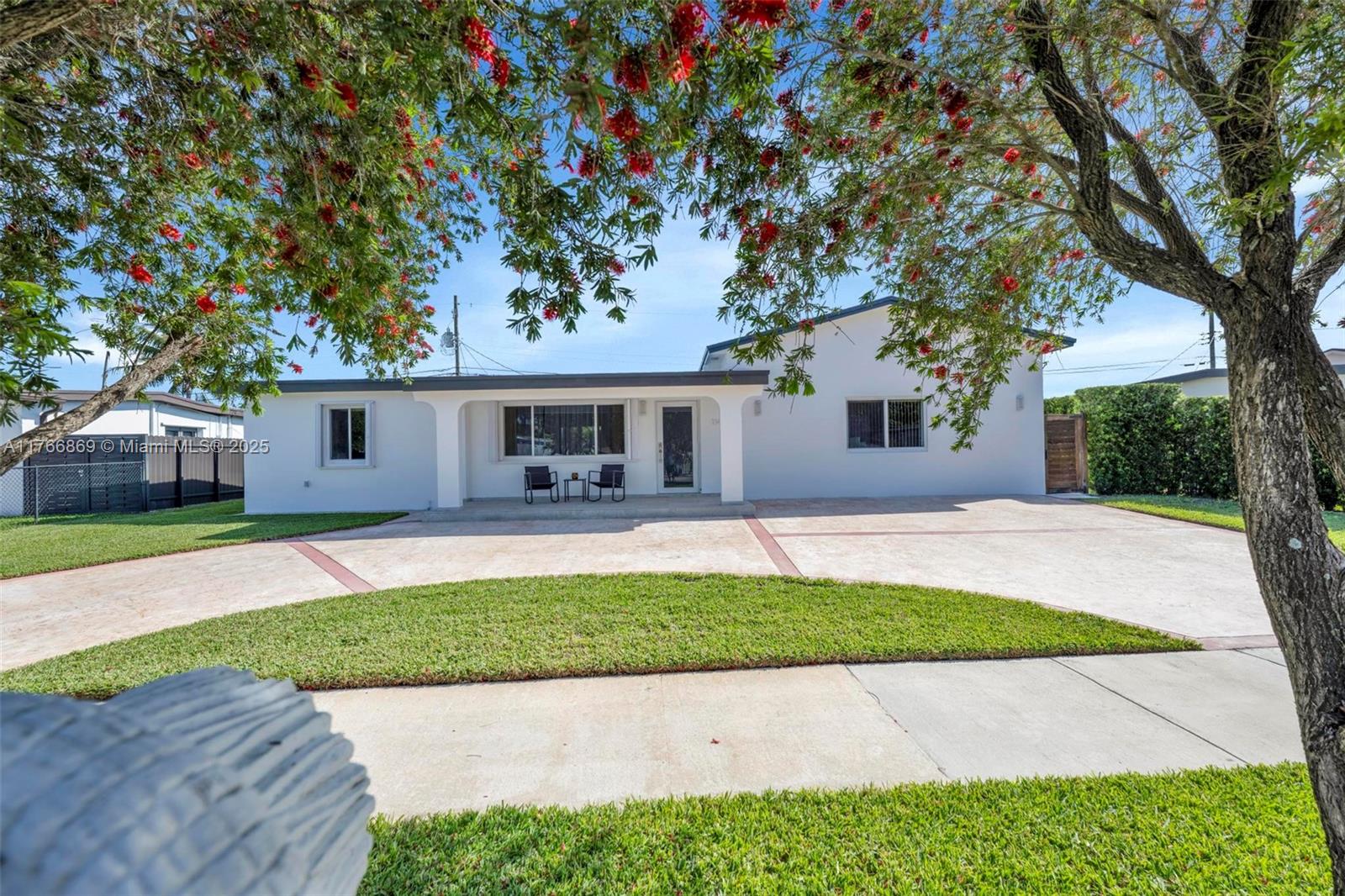 Property for Sale at 11410 Sw 52nd St, Miami, Broward County, Florida - Bedrooms: 5 
Bathrooms: 3  - $799,900