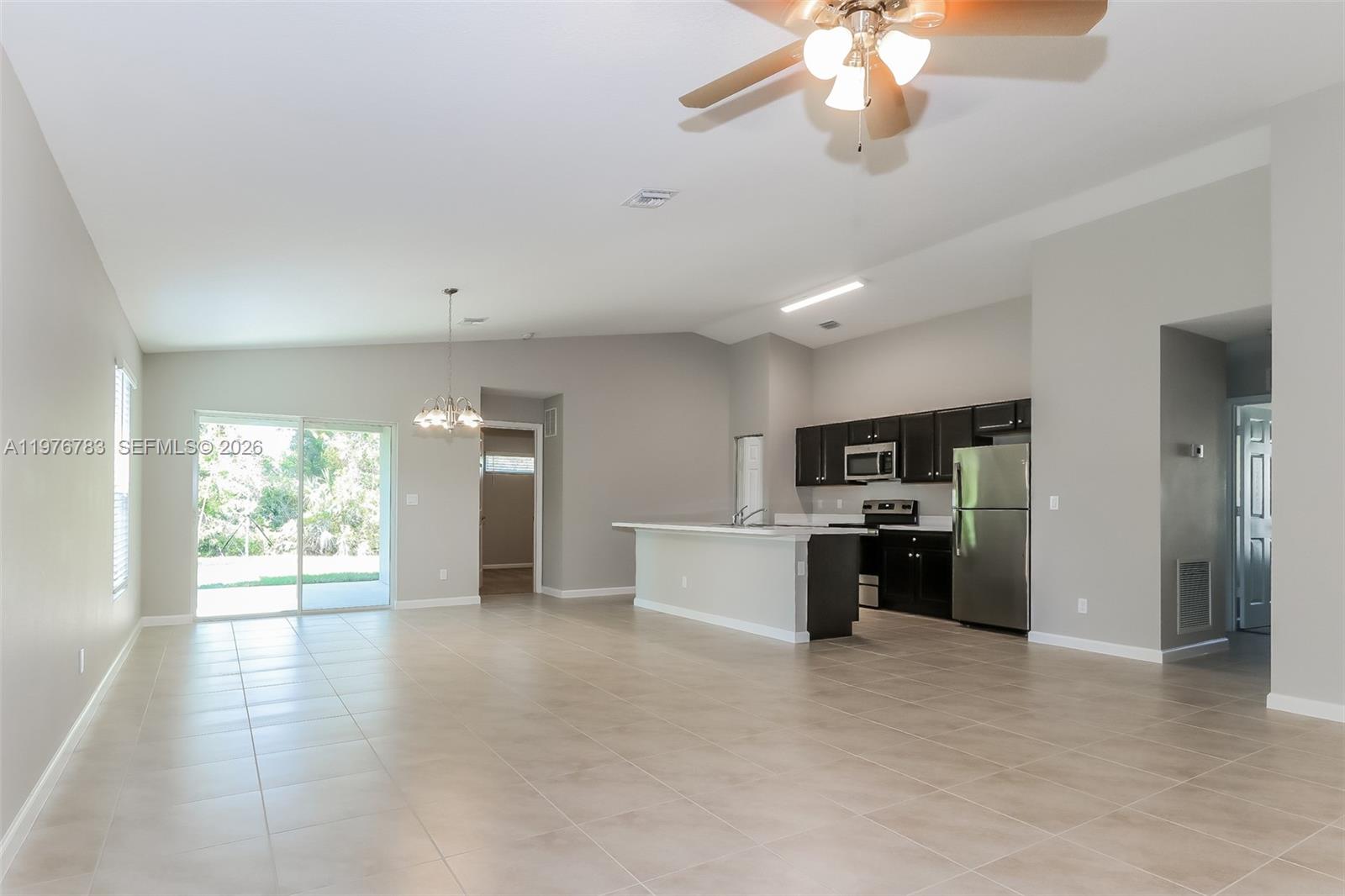 PORT ST LUCIE SECTION 3 - Residential Lease