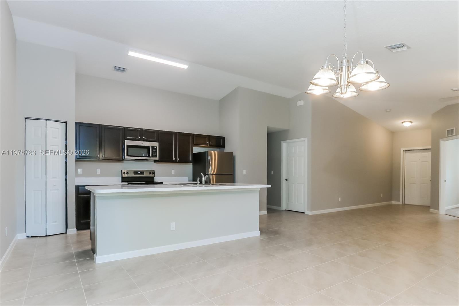 PORT ST LUCIE SECTION 3 - Residential Lease