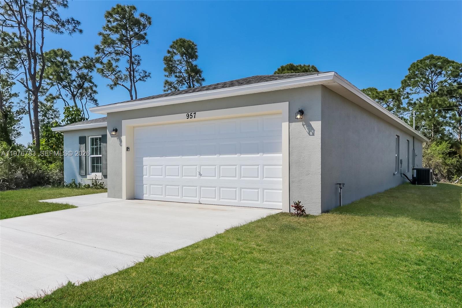 PORT ST LUCIE SECTION 3 - Residential Lease