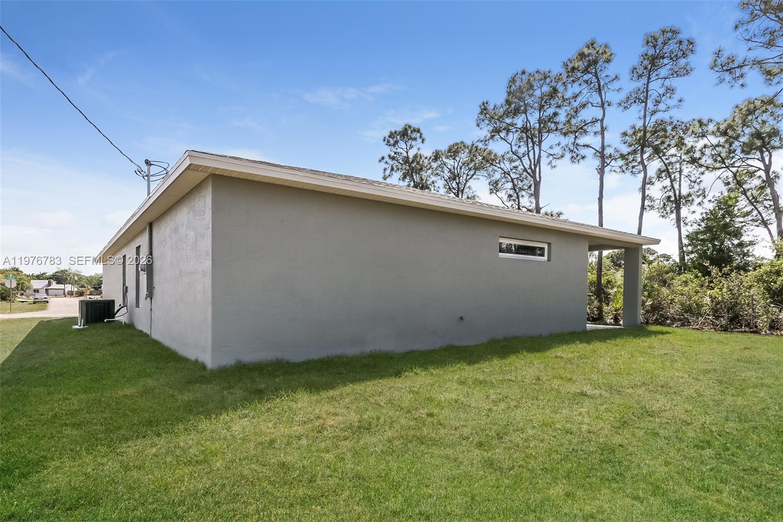 PORT ST LUCIE SECTION 3 - Residential Lease