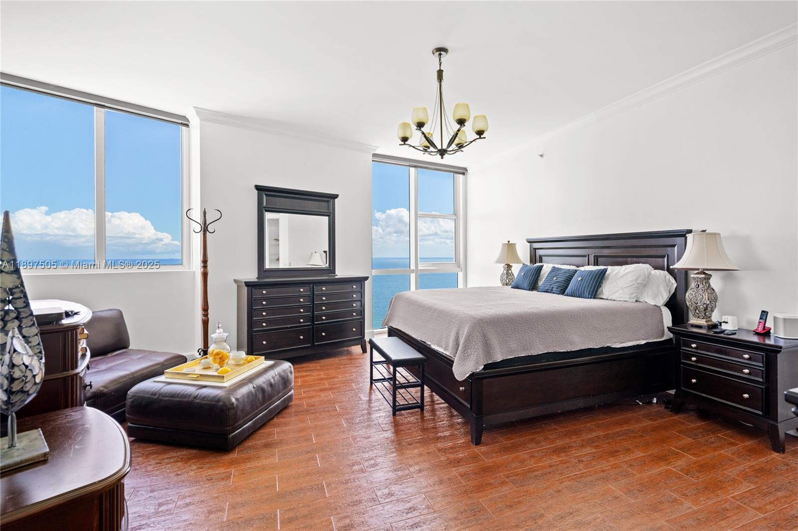 TRUMP ROYALE CONDO - Residential Lease