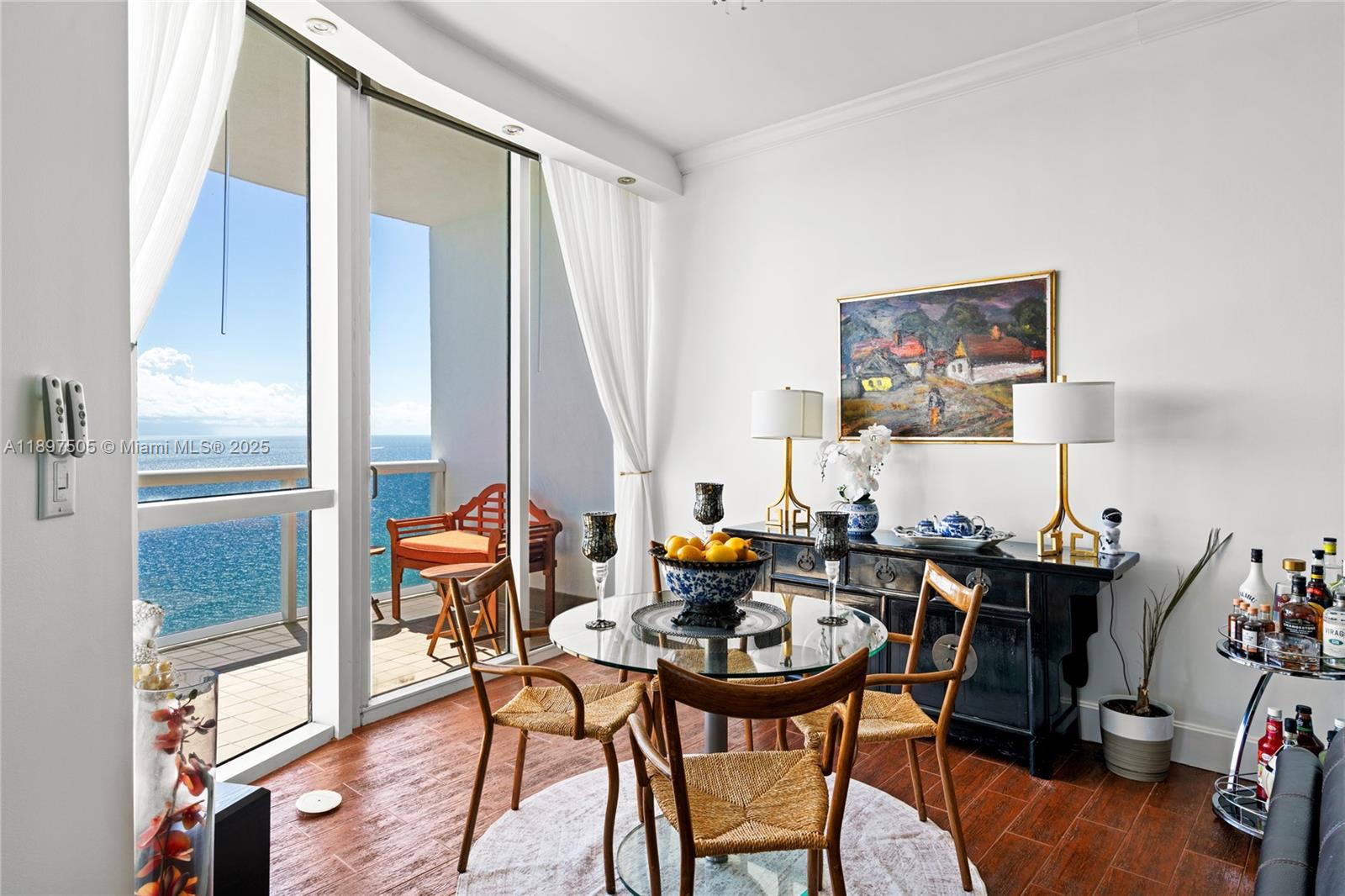 TRUMP ROYALE CONDO - Residential Lease