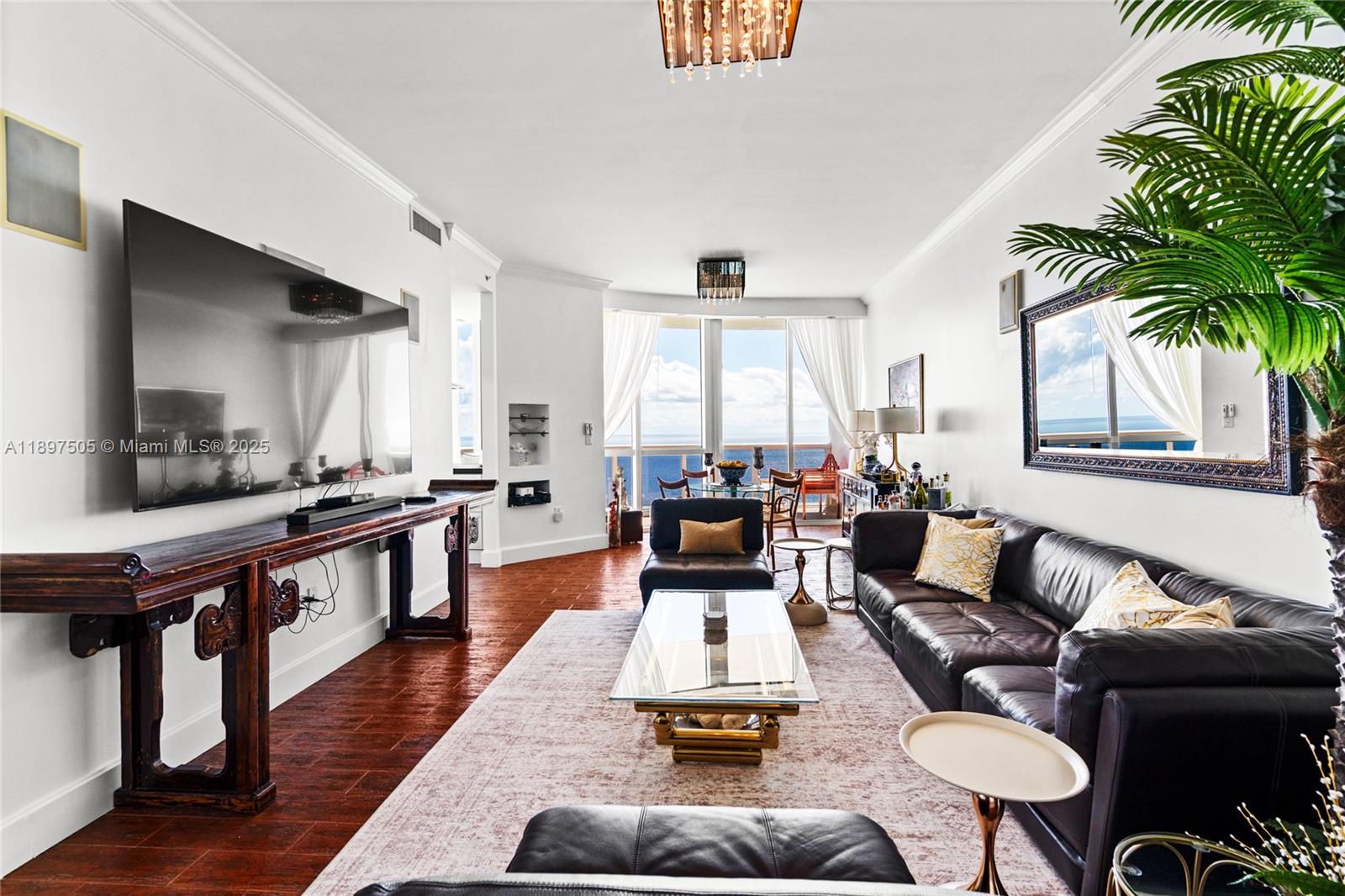 TRUMP ROYALE CONDO - Residential Lease