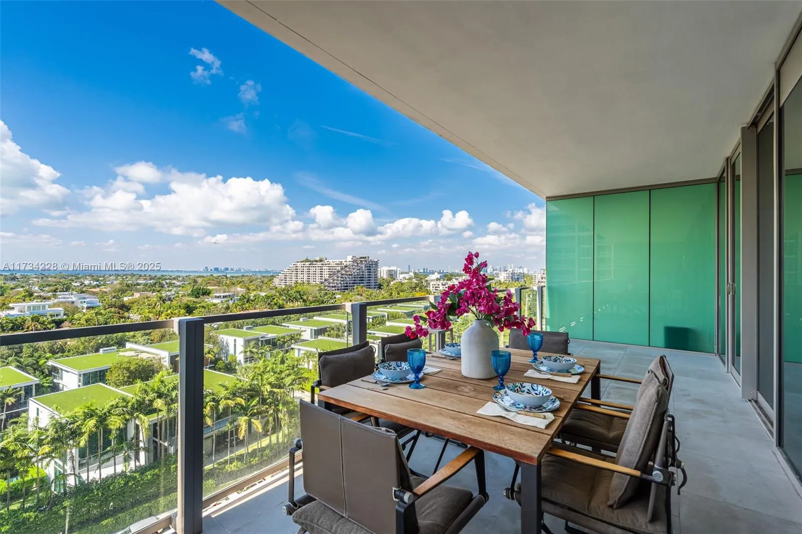 Key Biscayne, Florida 33149, United States, 4 Bedrooms Bedrooms, ,6 BathroomsBathrooms,Residential,Active,12826