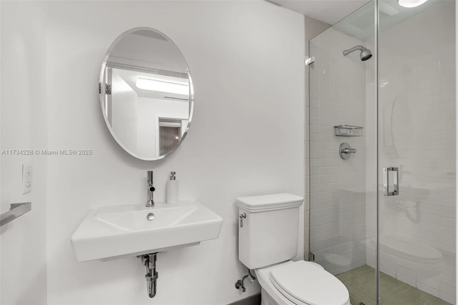 Key Biscayne, Florida 33149, United States, 4 Bedrooms Bedrooms, ,6 BathroomsBathrooms,Residential,Active,12826