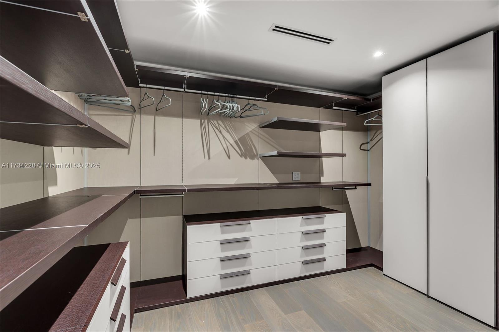 OCEANA KEY BISCAYNE CONDO - Residential