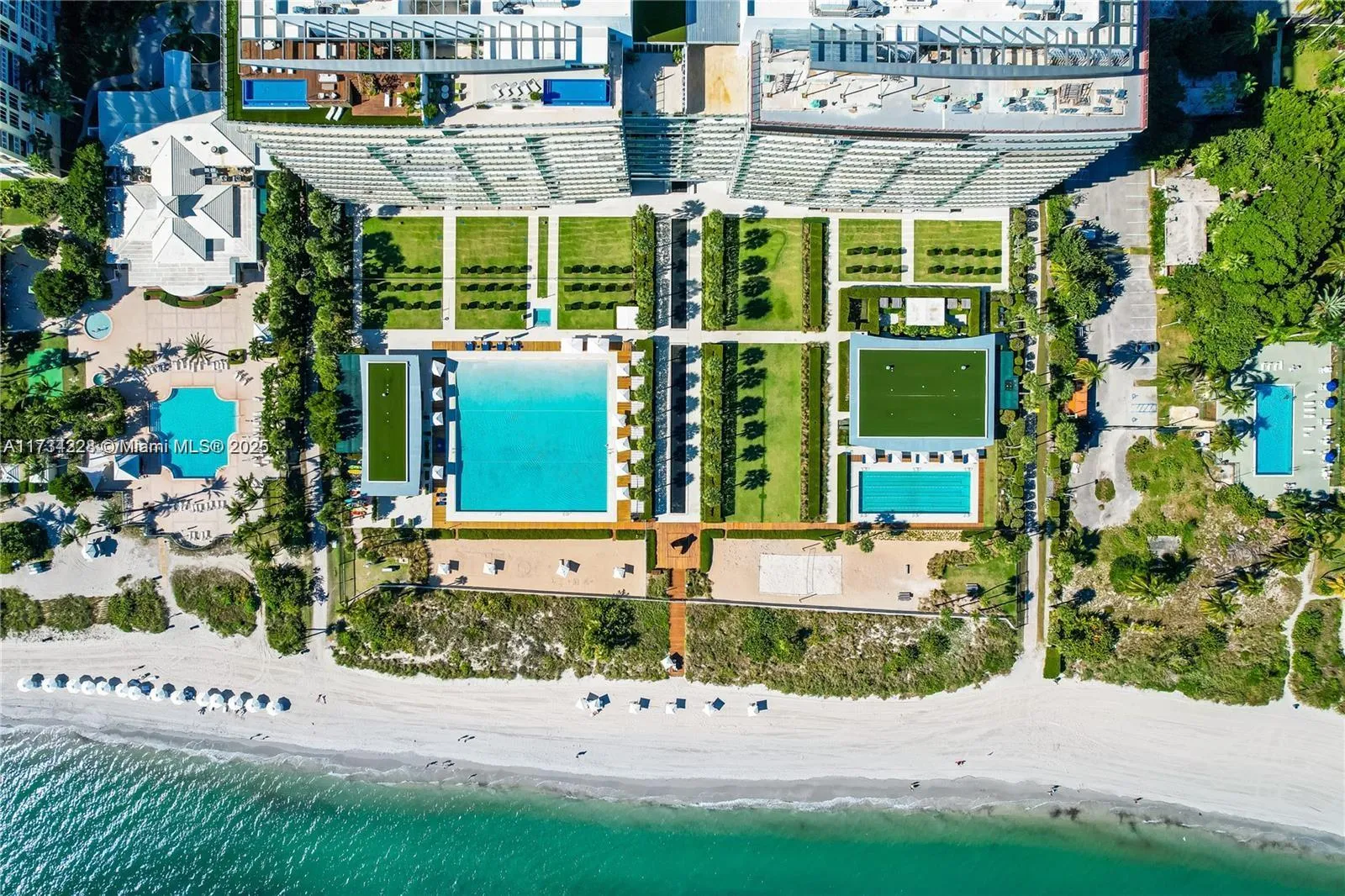 Key Biscayne, Florida 33149, United States, 4 Bedrooms Bedrooms, ,6 BathroomsBathrooms,Residential,Active,12826