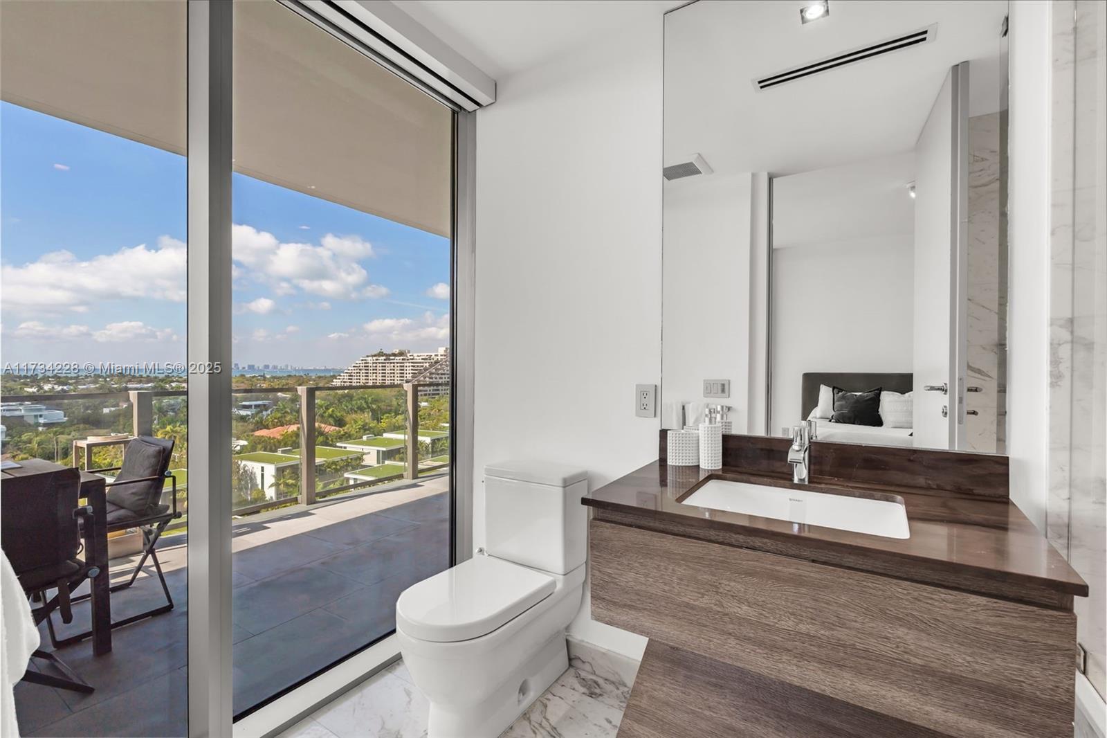 OCEANA KEY BISCAYNE CONDO - Residential