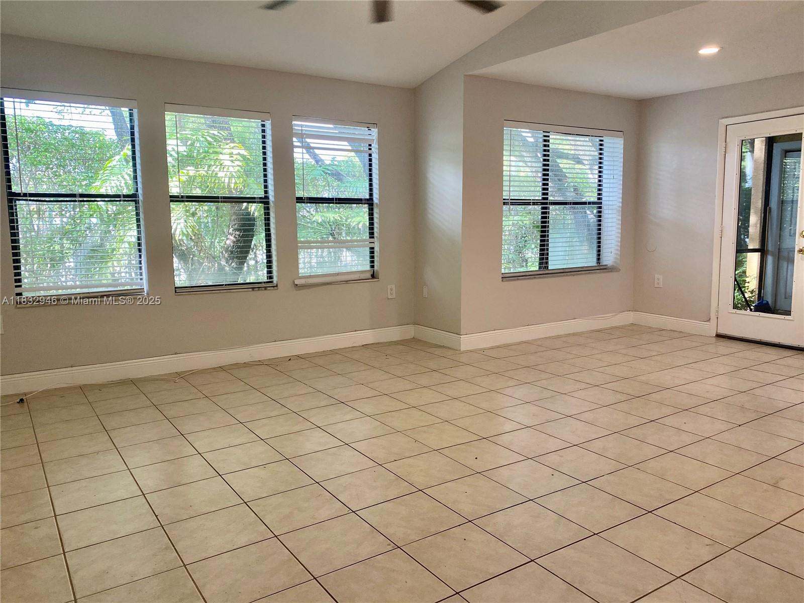 15661 SW 104th Ter 3112