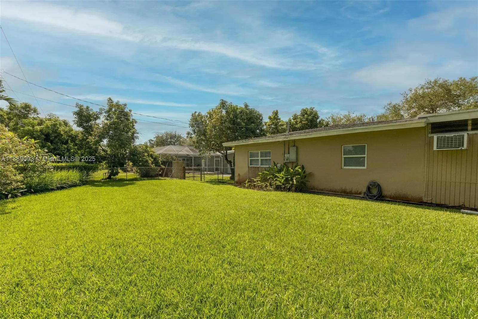 Palmetto Bay, Florida 33158, United States, 4 Bedrooms Bedrooms, ,2 BathroomsBathrooms,Residential,Active,220690