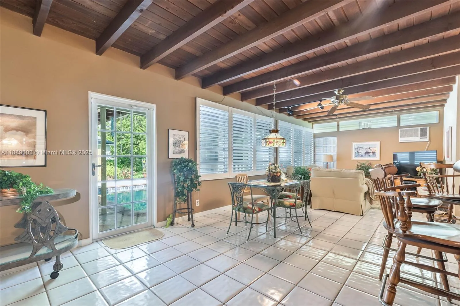 Palmetto Bay, Florida 33158, United States, 4 Bedrooms Bedrooms, ,2 BathroomsBathrooms,Residential,Active,220690