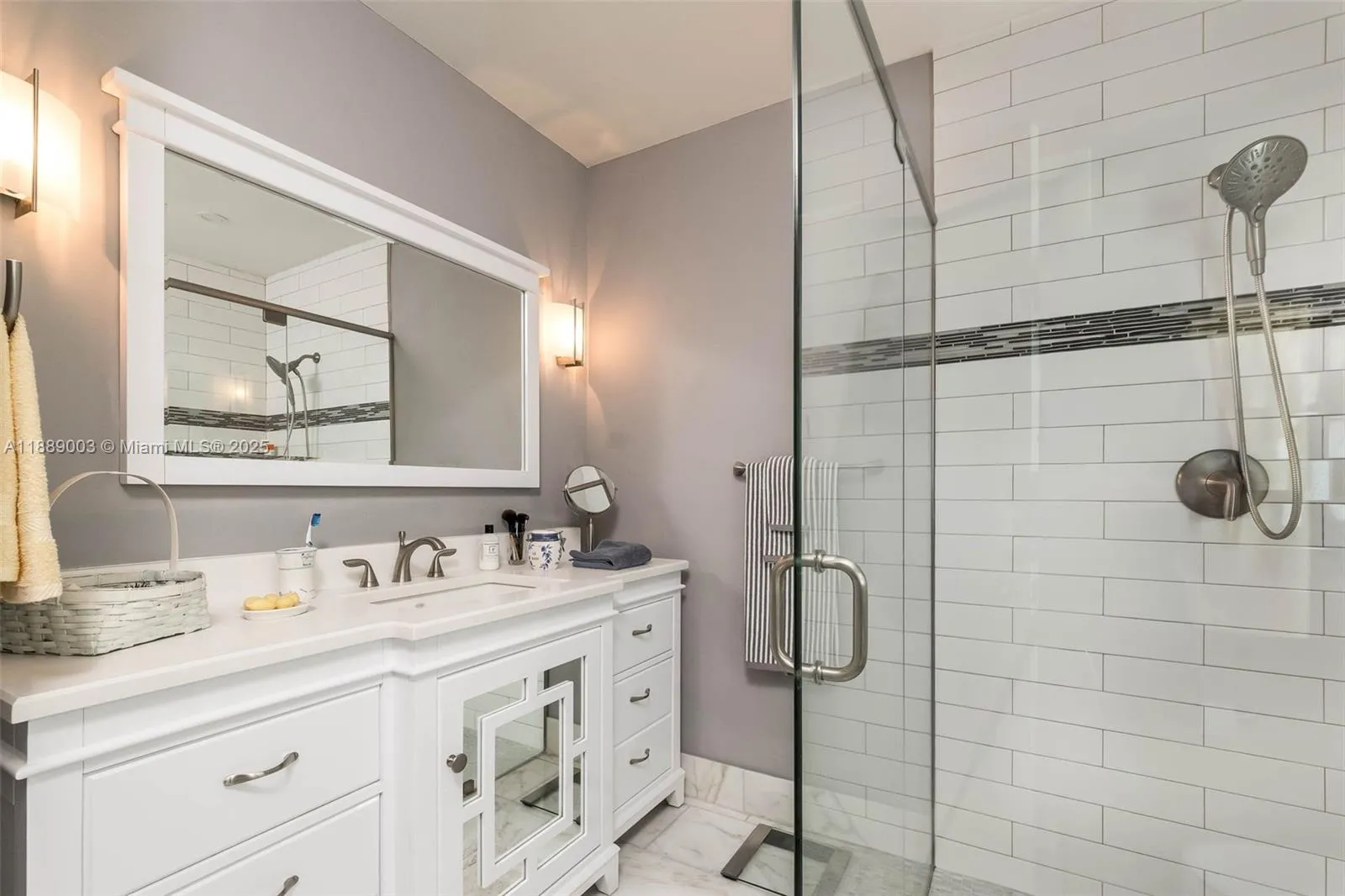 Palmetto Bay, Florida 33158, United States, 4 Bedrooms Bedrooms, ,2 BathroomsBathrooms,Residential,Active,220690