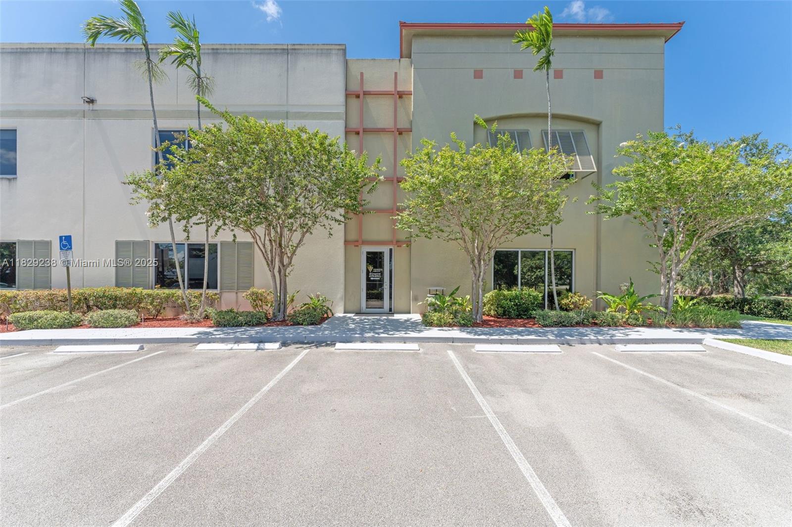 ±5,500 SQFT office space with two-story office buildout, 25'+ clear height, and 20+ parking spaces. Located in the PCD zoning district, this well-maintained and well-managed building offers 24/7 access, two conference rooms, break areas, and open/private office layouts. Easy access to Sawgrass Expressway, Florida’s Turnpike, and I-95. Surrounded by major retailers like Publix, Duffy’s, and CVS. Signage available. Vacant and ready for occupancy.
