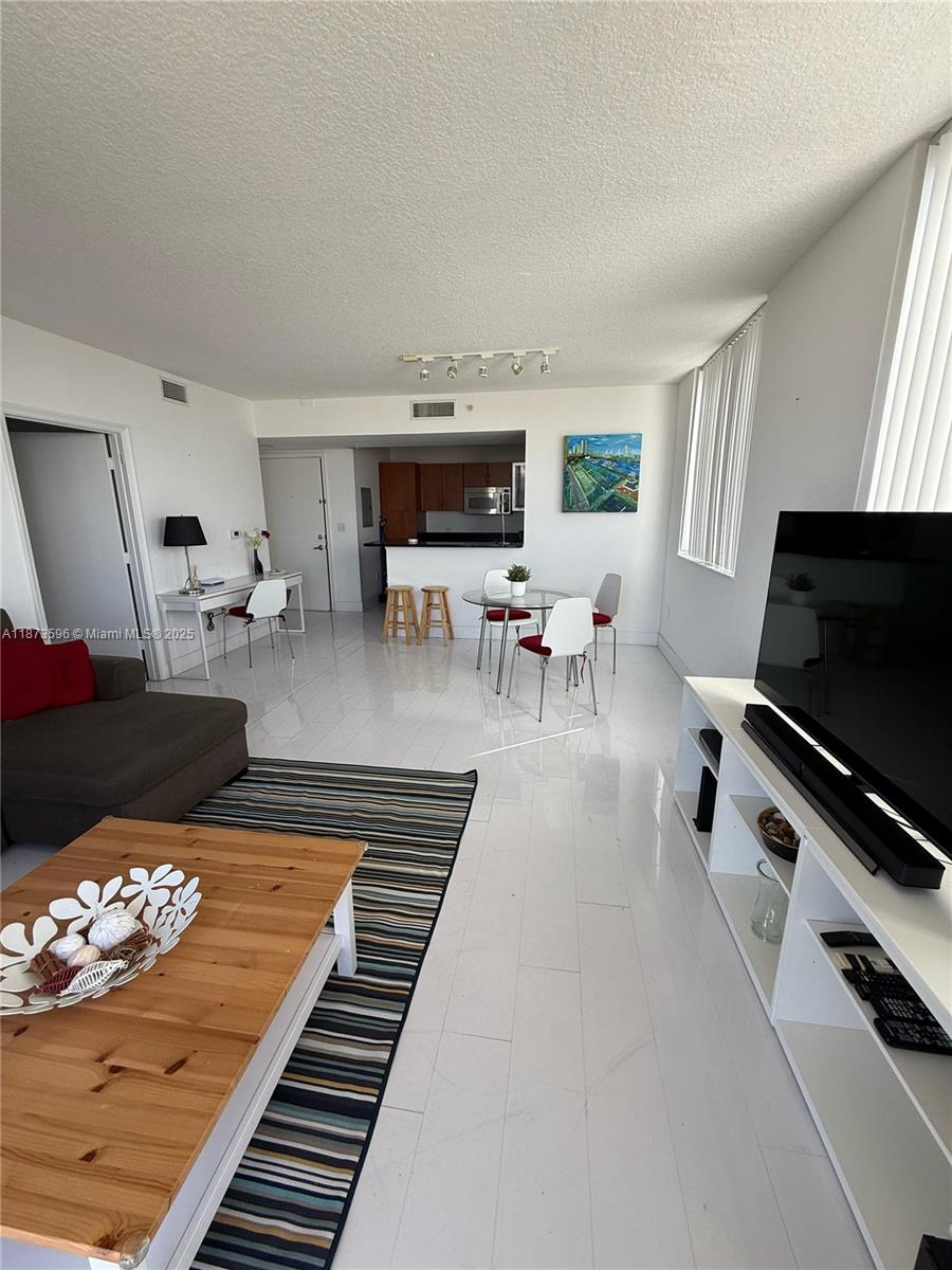 VENTURE AT AVENTURA EAST - Residential