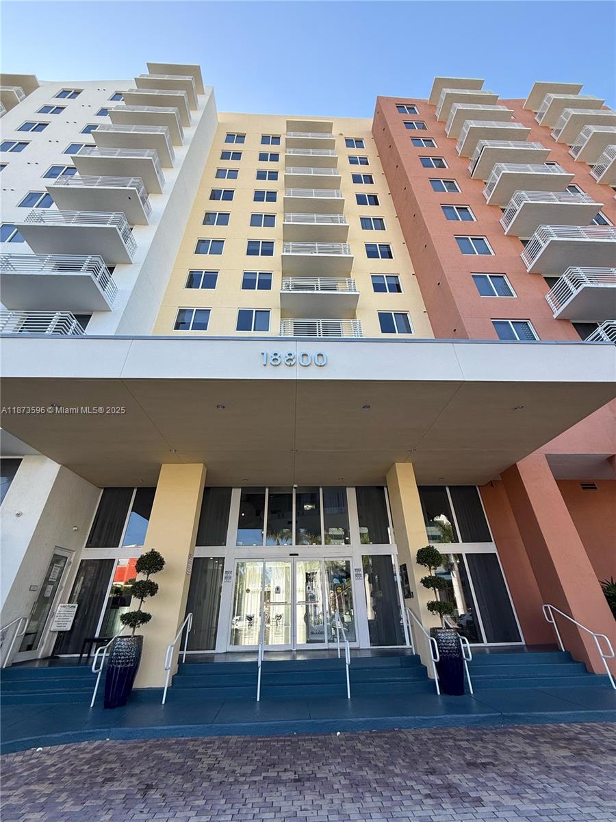 VENTURE AT AVENTURA EAST - Residential