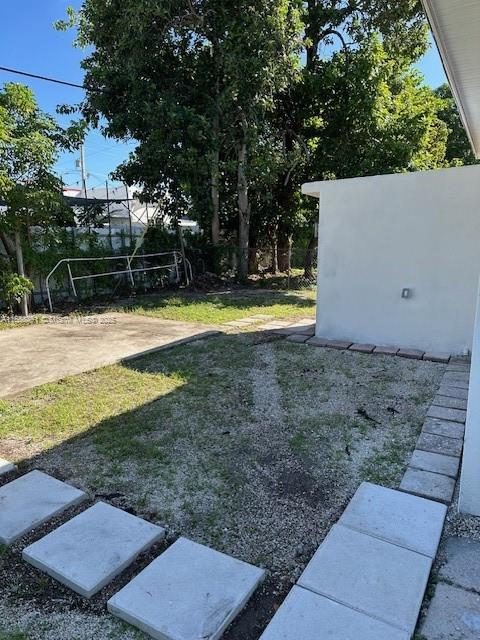 COVINGTON MANOR - Residential Lease