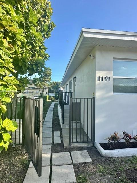 COVINGTON MANOR - Residential Lease