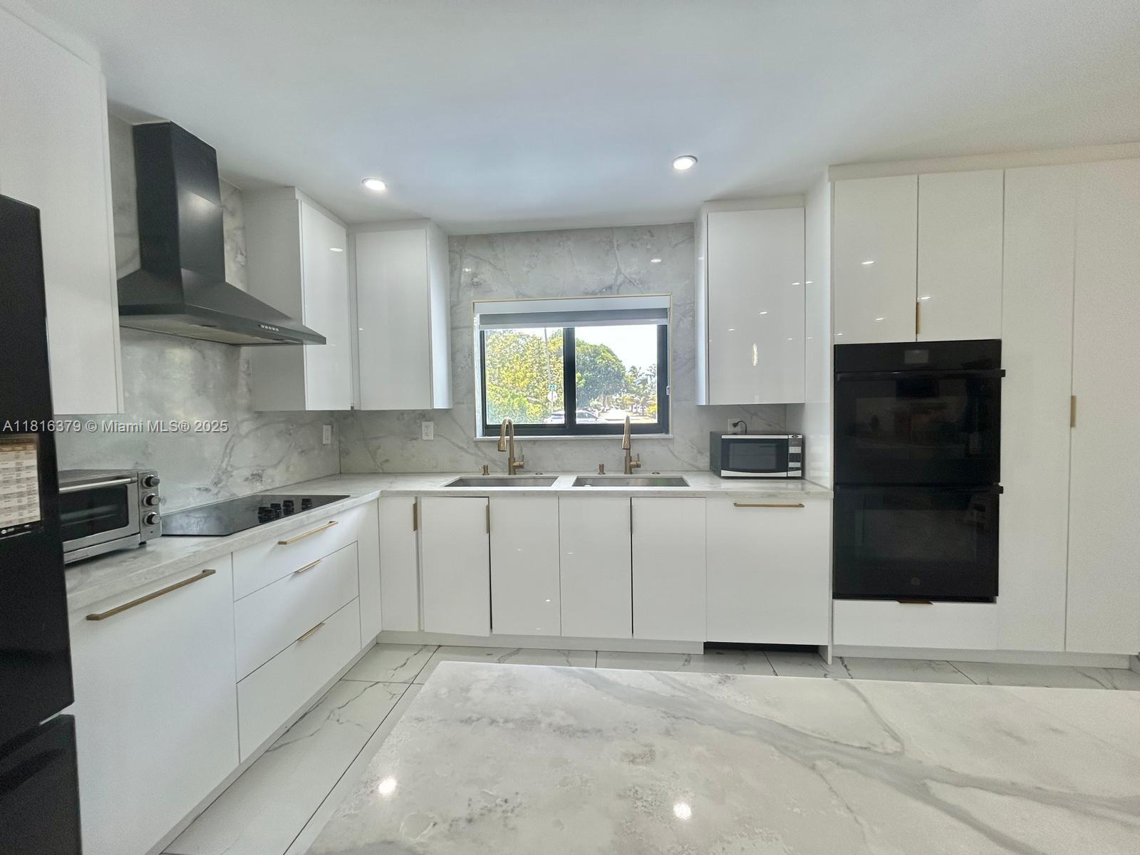 17630 Ne 4th Ave, North Miami Beach, Miami-Dade County, Florida - 3 Bedrooms  
2 Bathrooms - 