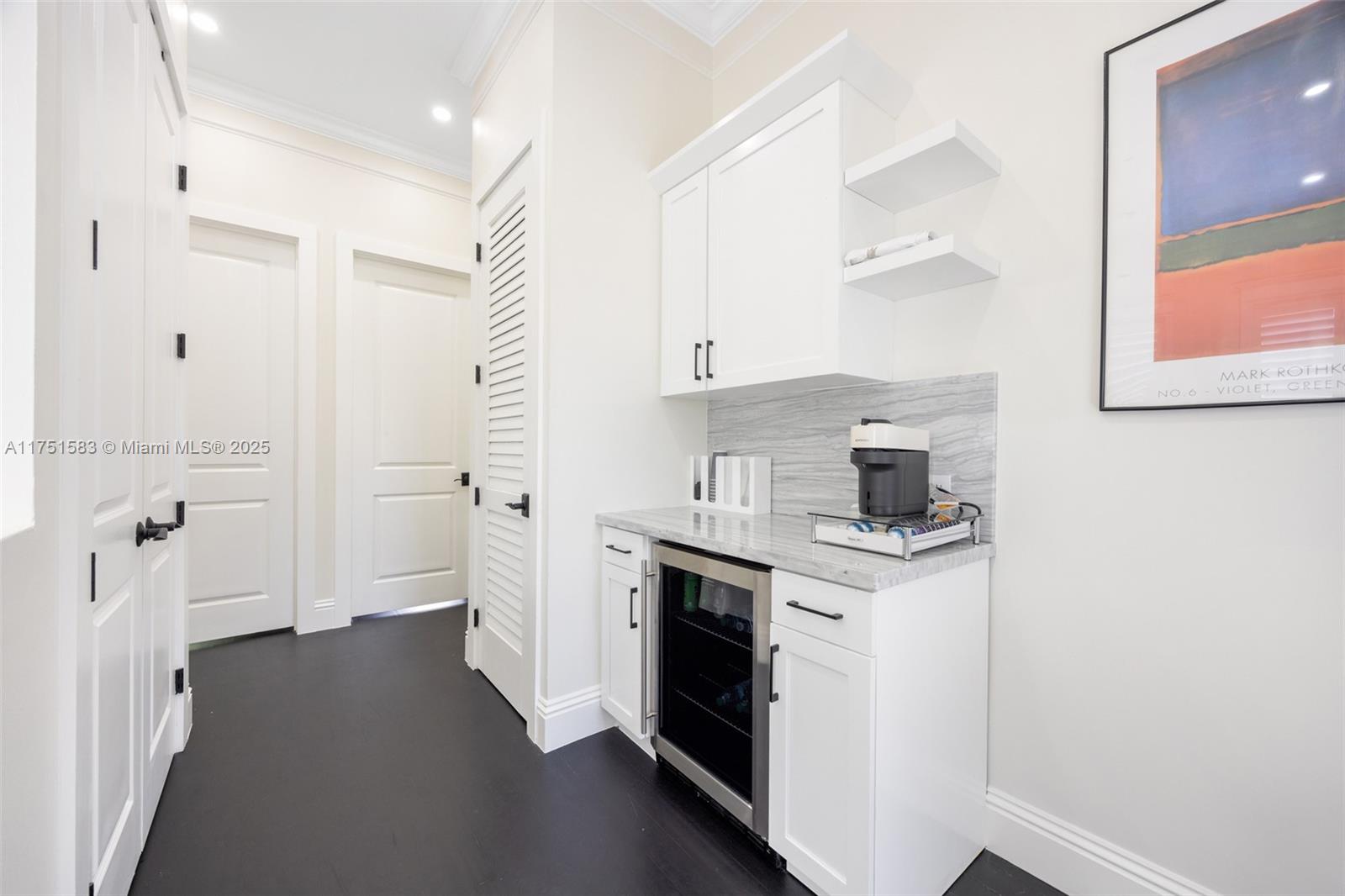 CORAL ESTATES - Residential