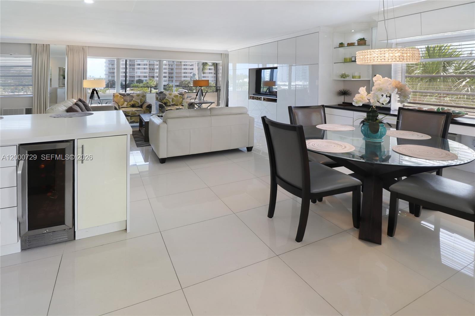 220 N Kings Point Dr 415