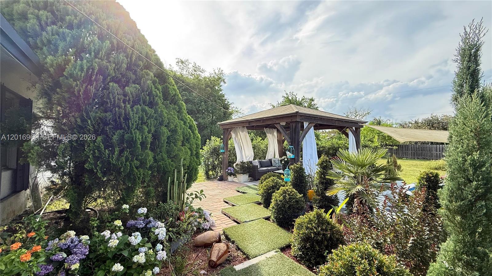 Acreage - Residential